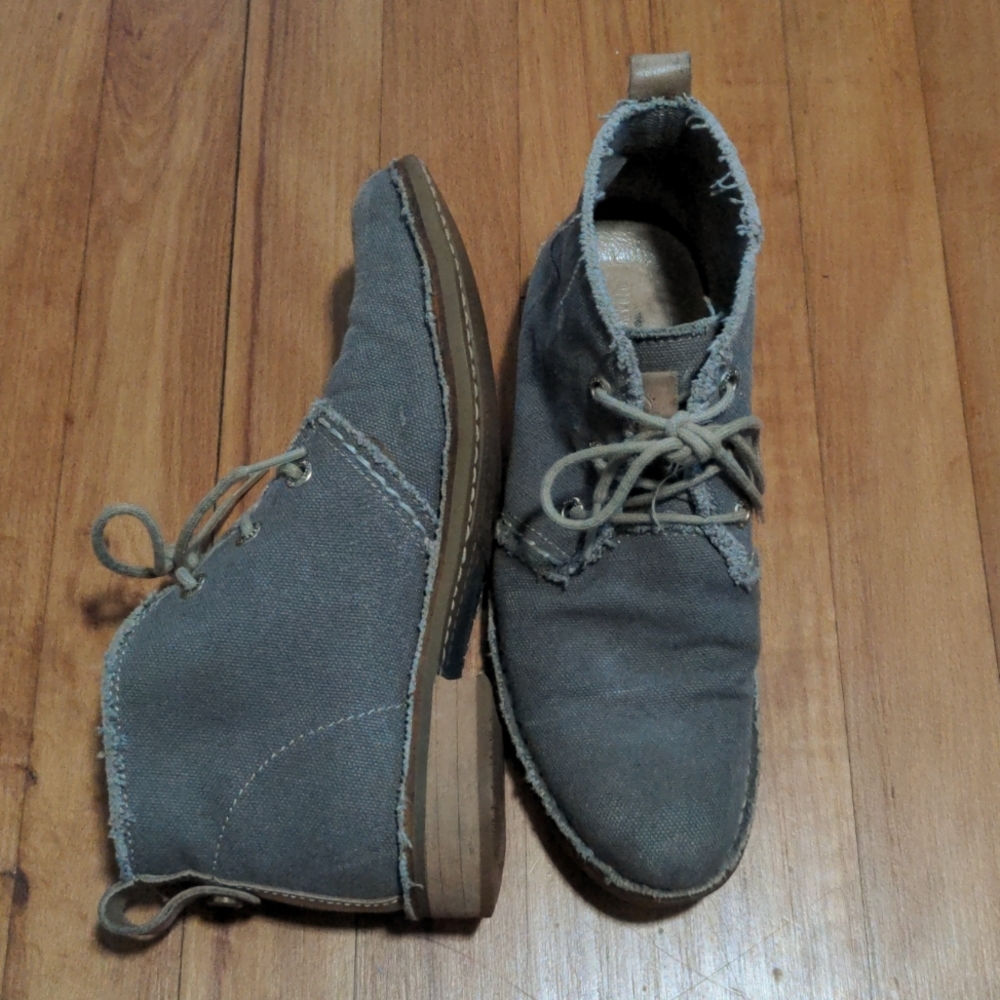 Bussola Lace Up Booties Chukka Boots